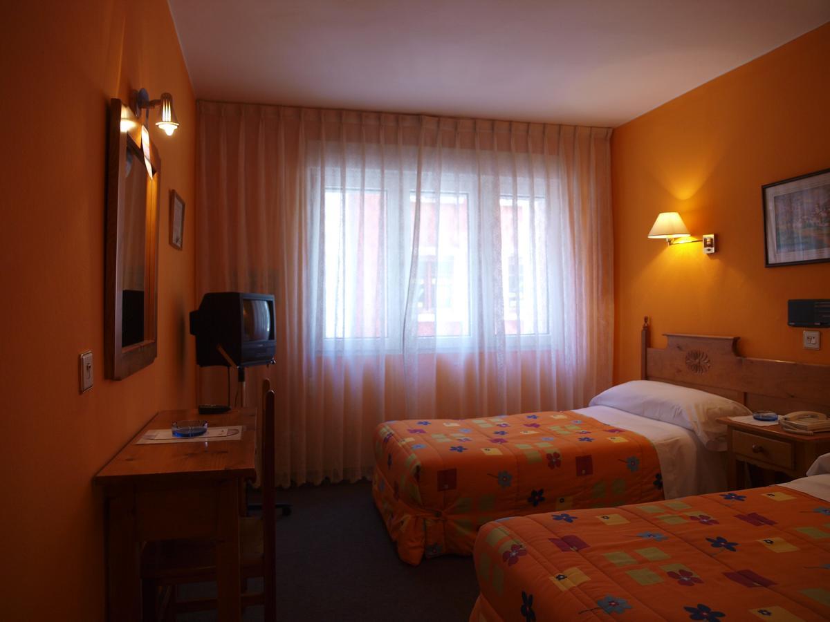 Hotel Paris Хіхон Екстер'єр фото