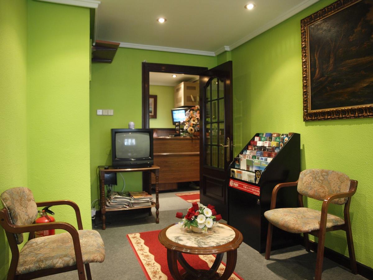 Hotel Paris Хіхон Екстер'єр фото