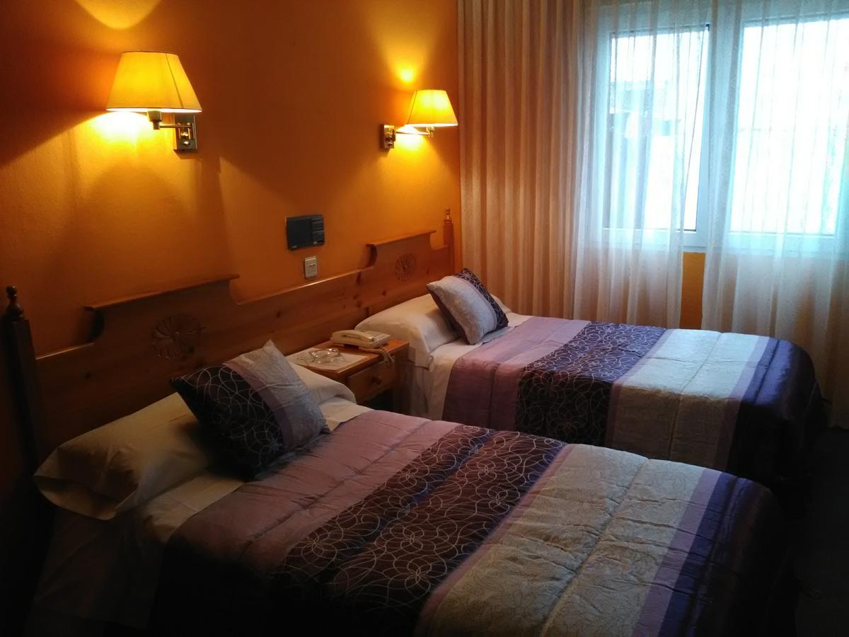 Hotel Paris Хіхон Екстер'єр фото