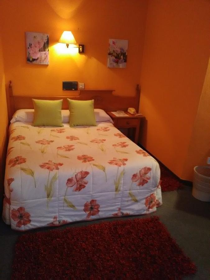 Hotel Paris Хіхон Екстер'єр фото
